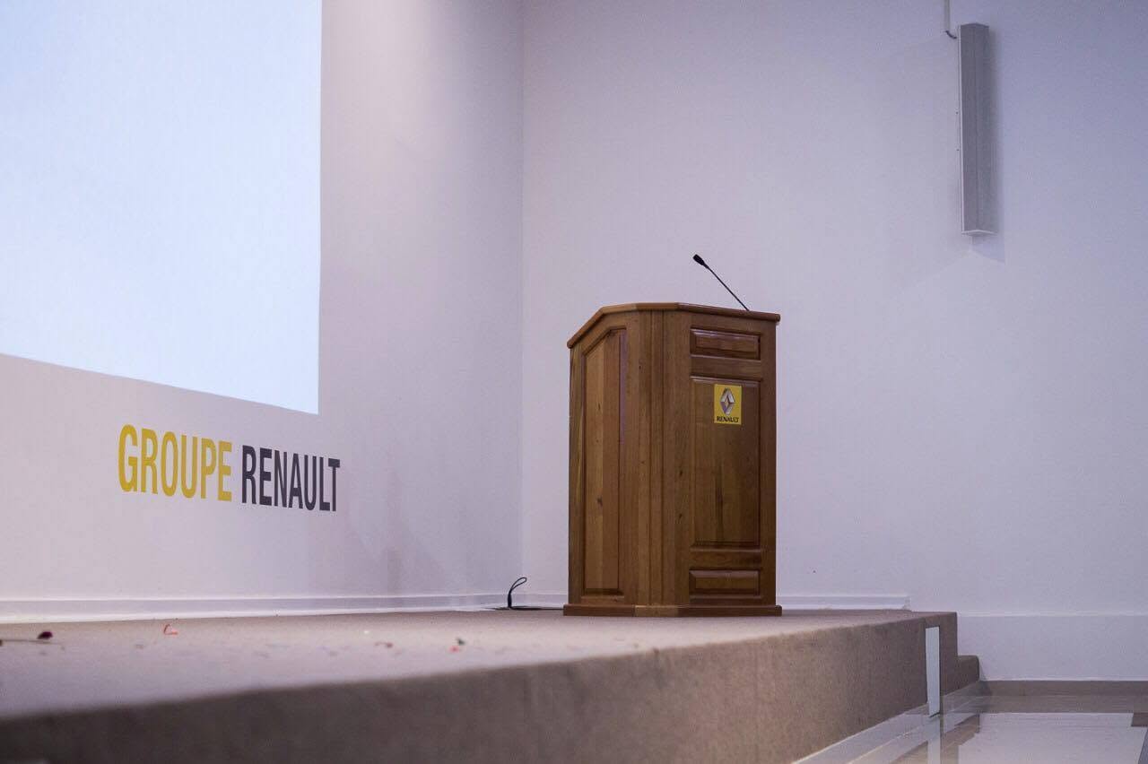 Sistema de audio del auditorio de Renault Chile, proyecto de AUDIOCOM con d&b audiotechnik